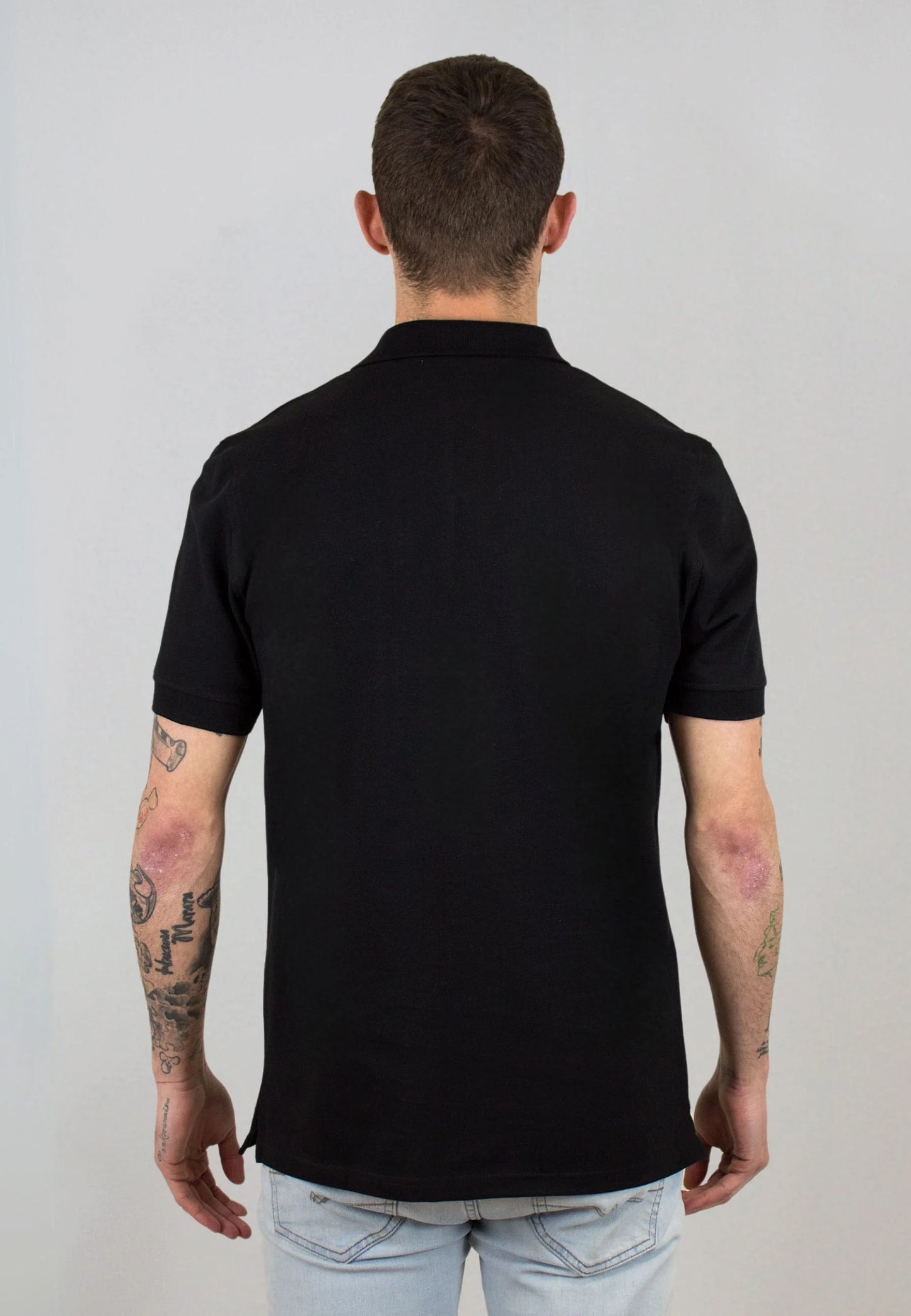 Black short-sleeved polo shirt "Polo negro de manga corta Astar negro nuevo"