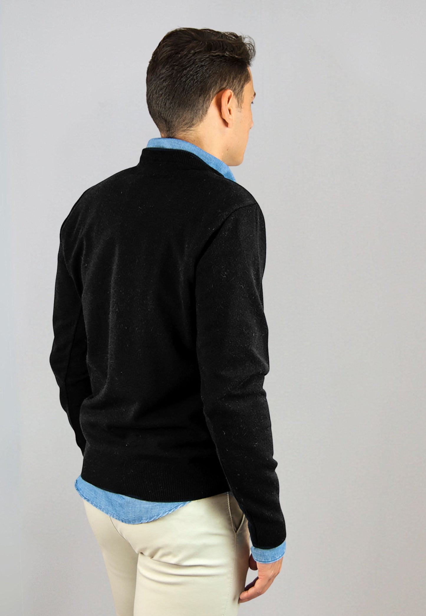 Black sweater "Jaresey caja pepu negro"